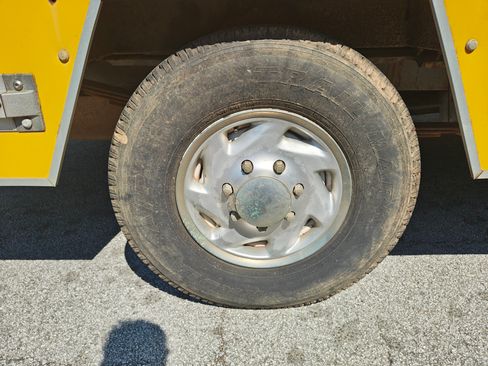 Used 1996 GMC G3500 Vandura image 14