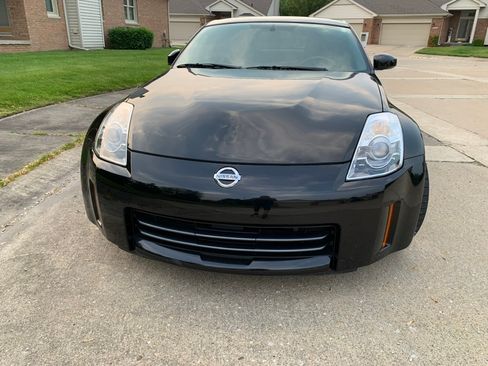 Used 2007 Nissan 350Z Grand Touring image 2