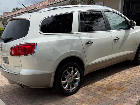Used 2011 Buick Enclave CXL w/ Trailering Provision Package image 6