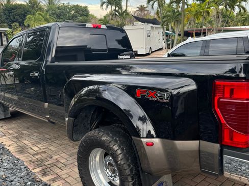 Used 2020 Ford F350 King Ranch w/ King Ranch Ultimate Package image 4