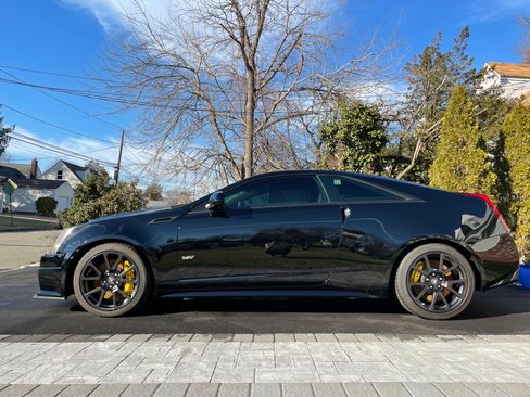 Used 2013 Cadillac CTS V RWD image 5