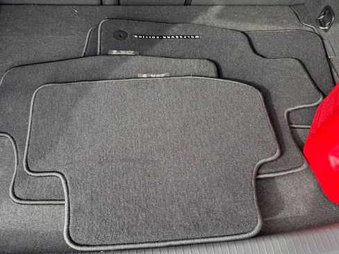 Used 2017 Volkswagen Golf Wolfsburg Edition image 13