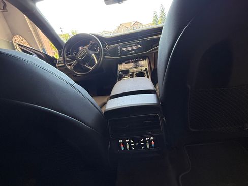 Used 2019 Audi Q8 Prestige AWD/4WD image 5