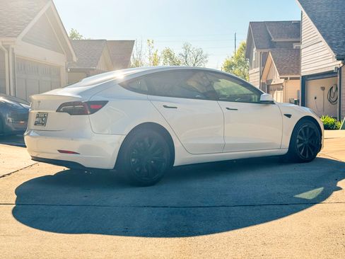 Used 2022 Tesla Model 3 image 5