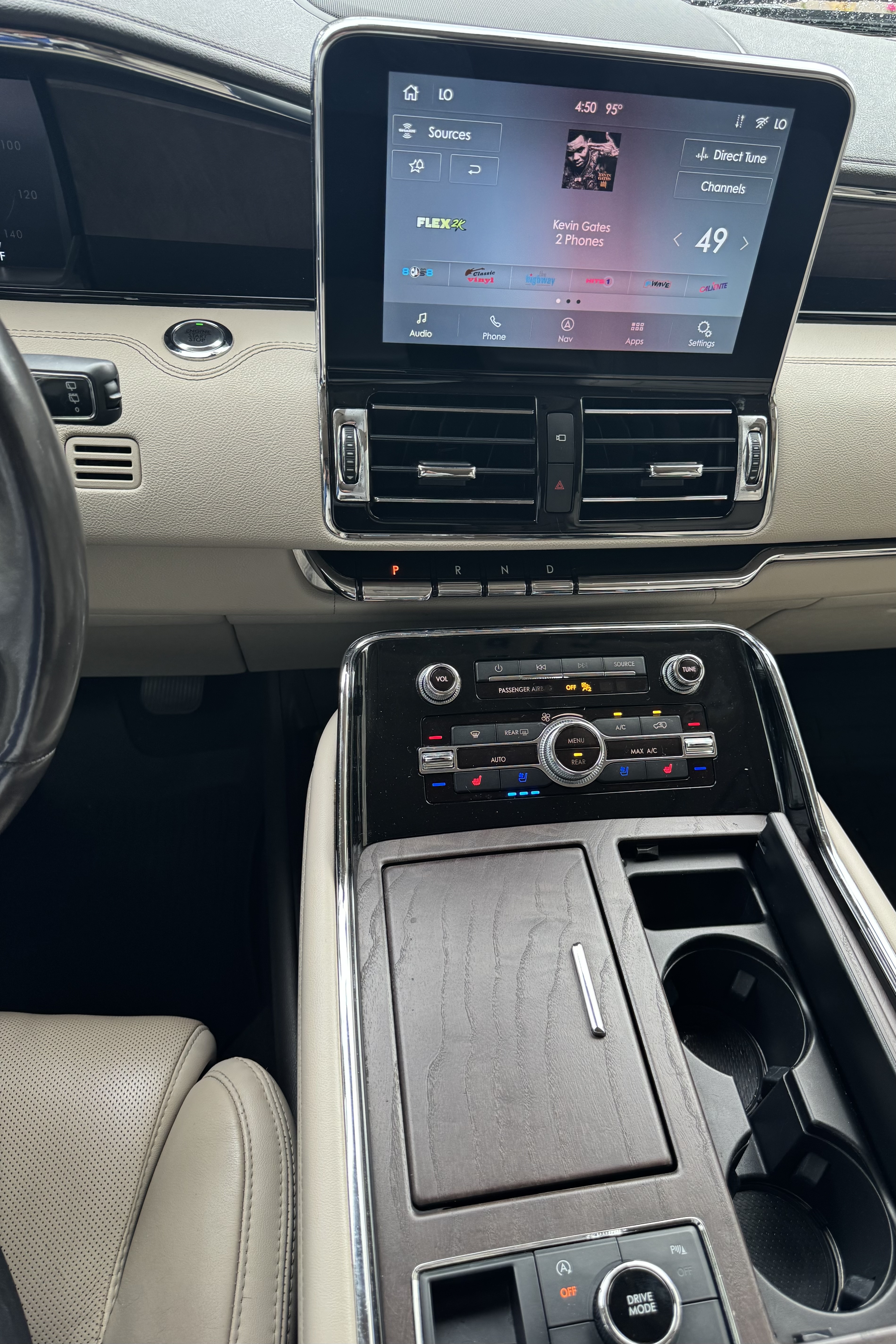 Used 2021 Lincoln Navigator L Reserve RWD image 10