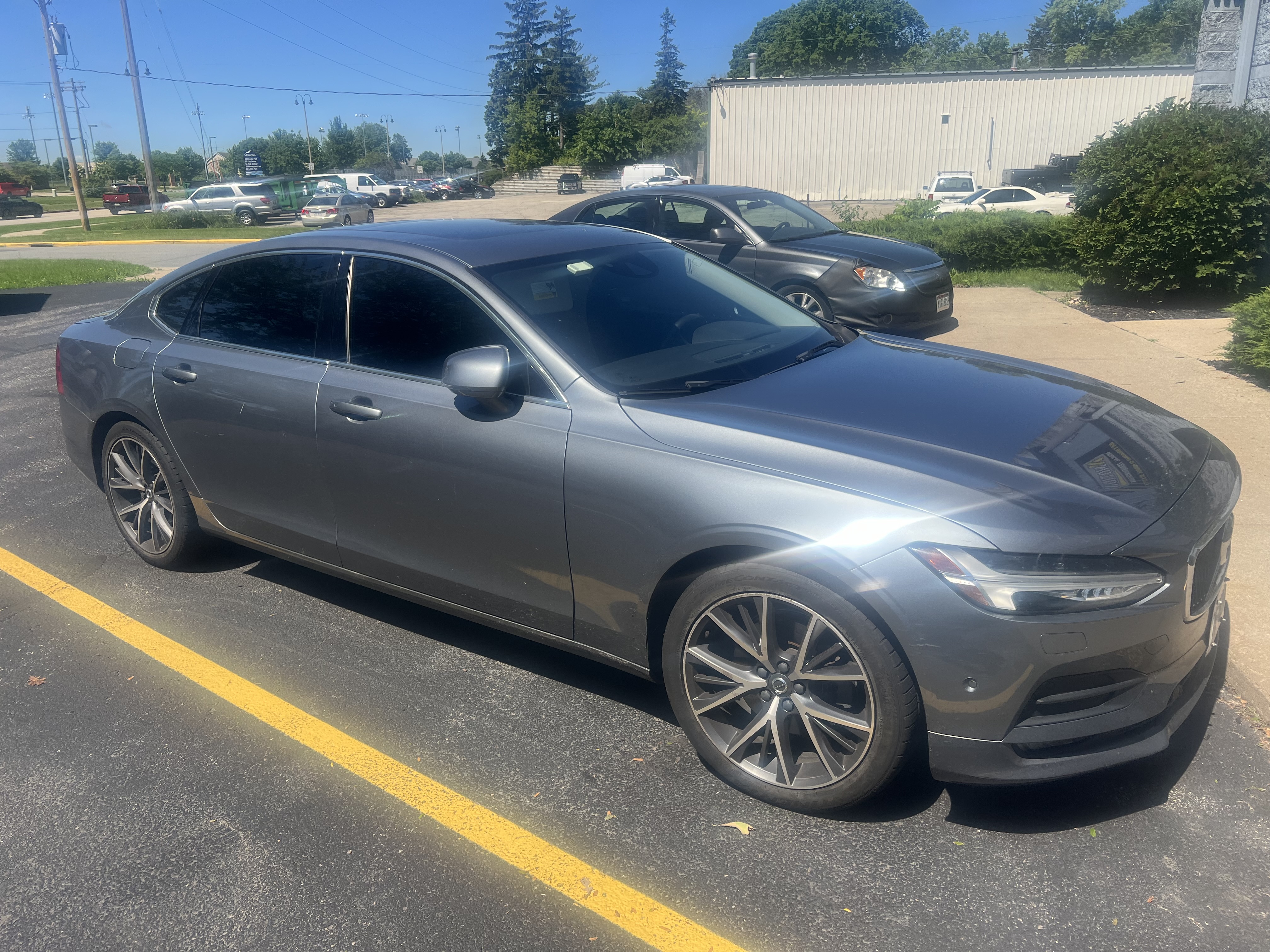 Used 2018 Volvo S90 T5 Momentum w/ Convenience Package AWD/4WD image 9