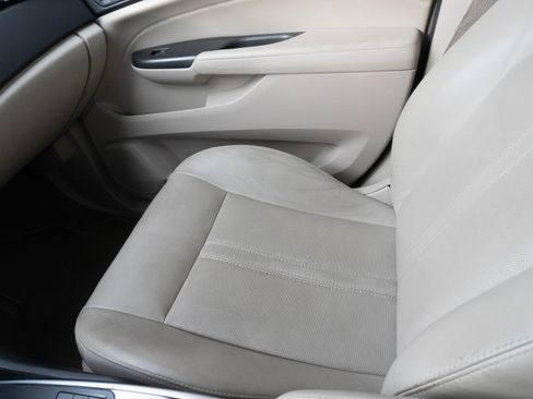 Used 2012 Cadillac SRX Performance image 11