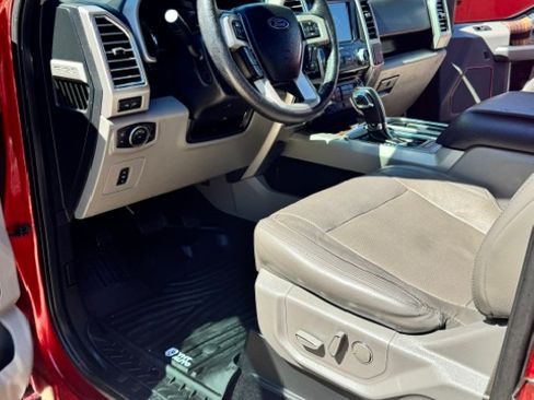 Used 2016 Ford F150 Lariat w/ Equipment Group 502A Luxury AWD/4WD image 9
