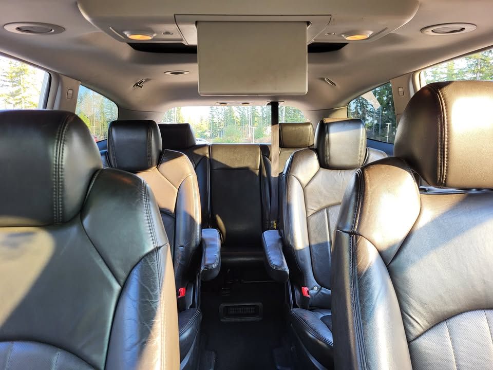 Used 2008 Buick Enclave CXL w/ Entertainment Package #4 AWD/4WD image 17