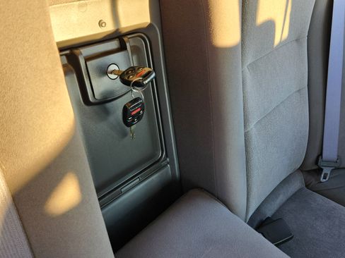 Used 2010 Honda Accord LX image 27