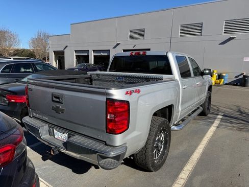 Used 2018 Chevrolet Silverado 1500 LT w/ All Star Edition image 8
