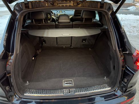 Used 2016 Porsche Cayenne S image 16