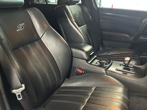 Used 2014 Chrysler 300 S image 12