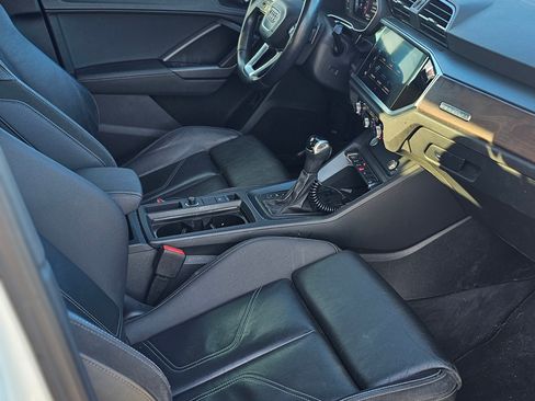 Used 2020 Audi Q3 2.0T Premium Plus w/ Premium Plus Package image 11