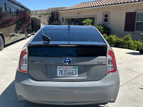 Used 2015 Toyota Prius Two FWD image 8