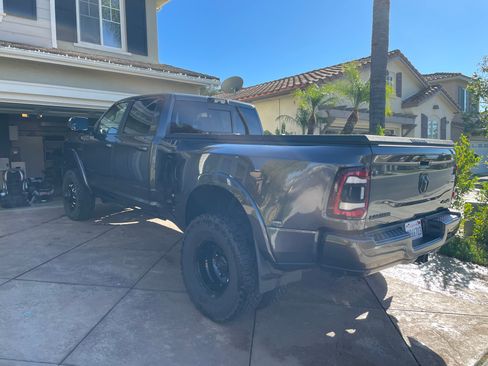 Used 2022 RAM 3500 Laramie image 5