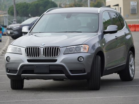 Used 2013 BMW X3 xDrive35i image 8