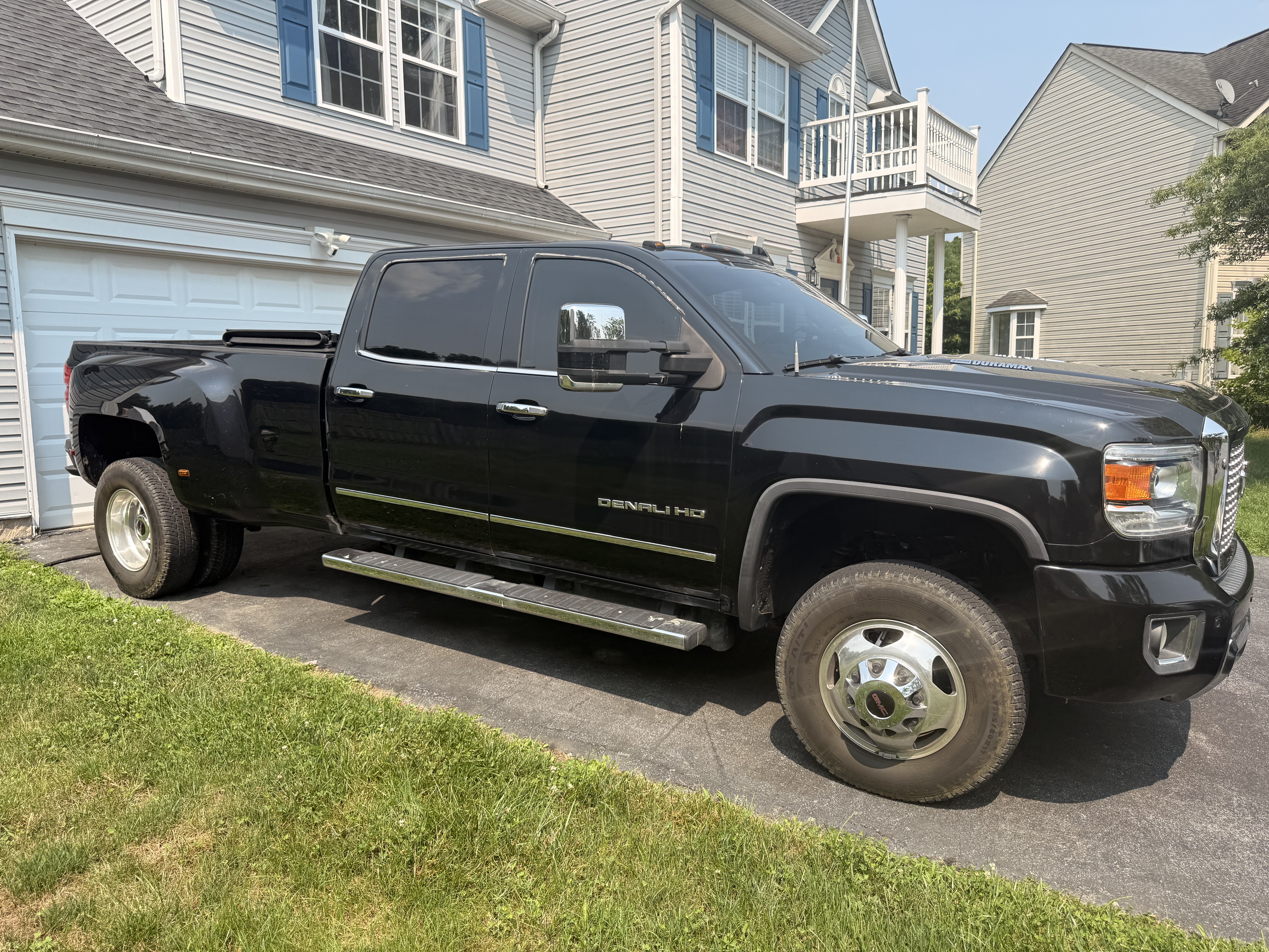 Used 2015 GMC Sierra 3500 Denali w/ Duramax Plus Package AWD/4WD image 6