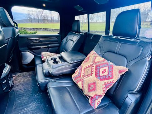 Used 2019 RAM 1500 Limited image 17