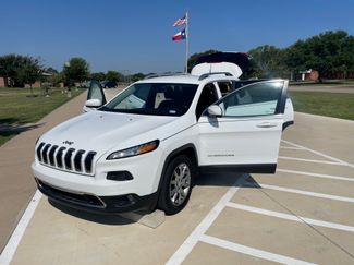 Used 2018 Jeep Cherokee Limited FWD video 1