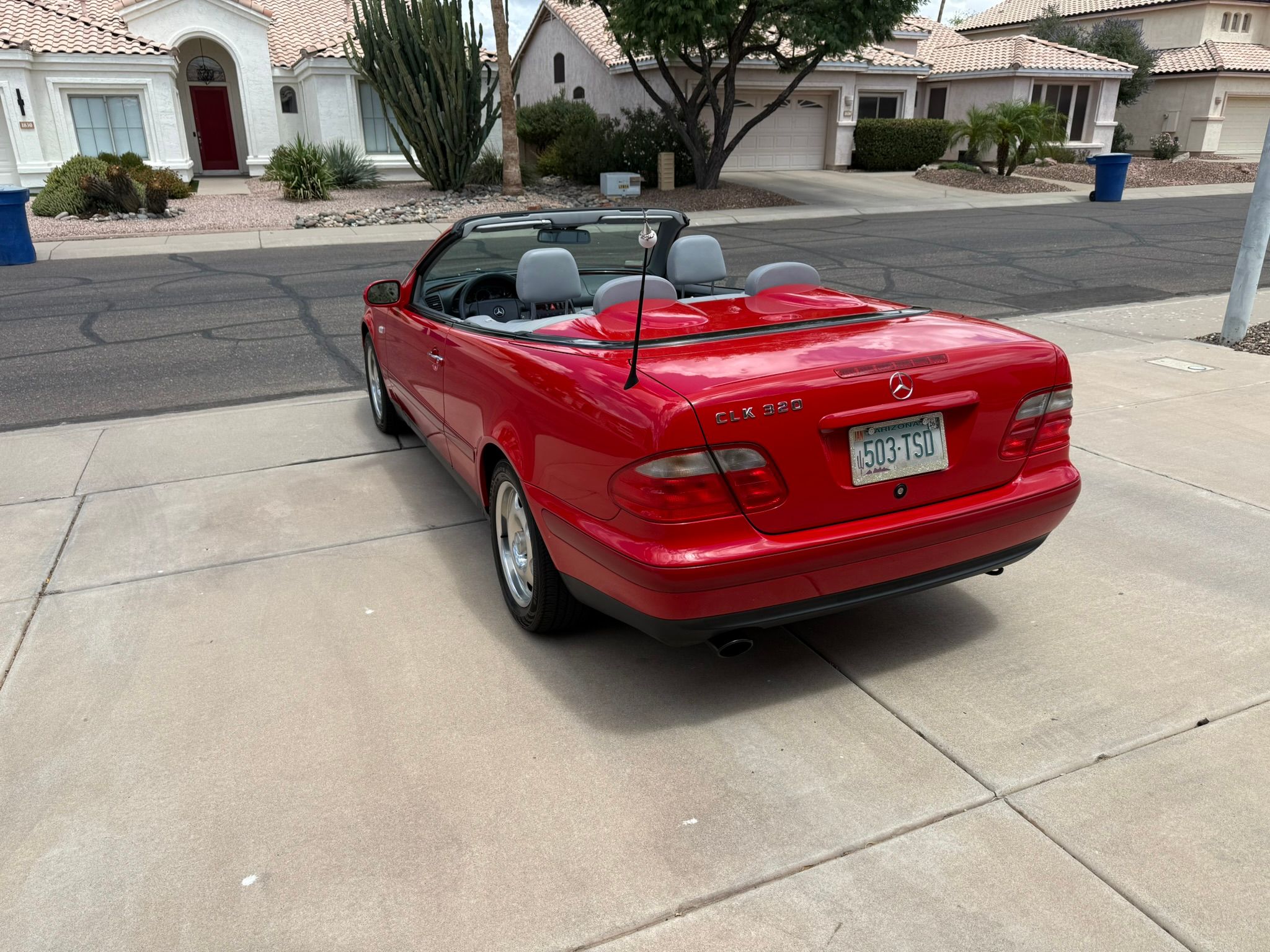 Used 1999 Mercedes-Benz CLK 320 Cabriolet image 9
