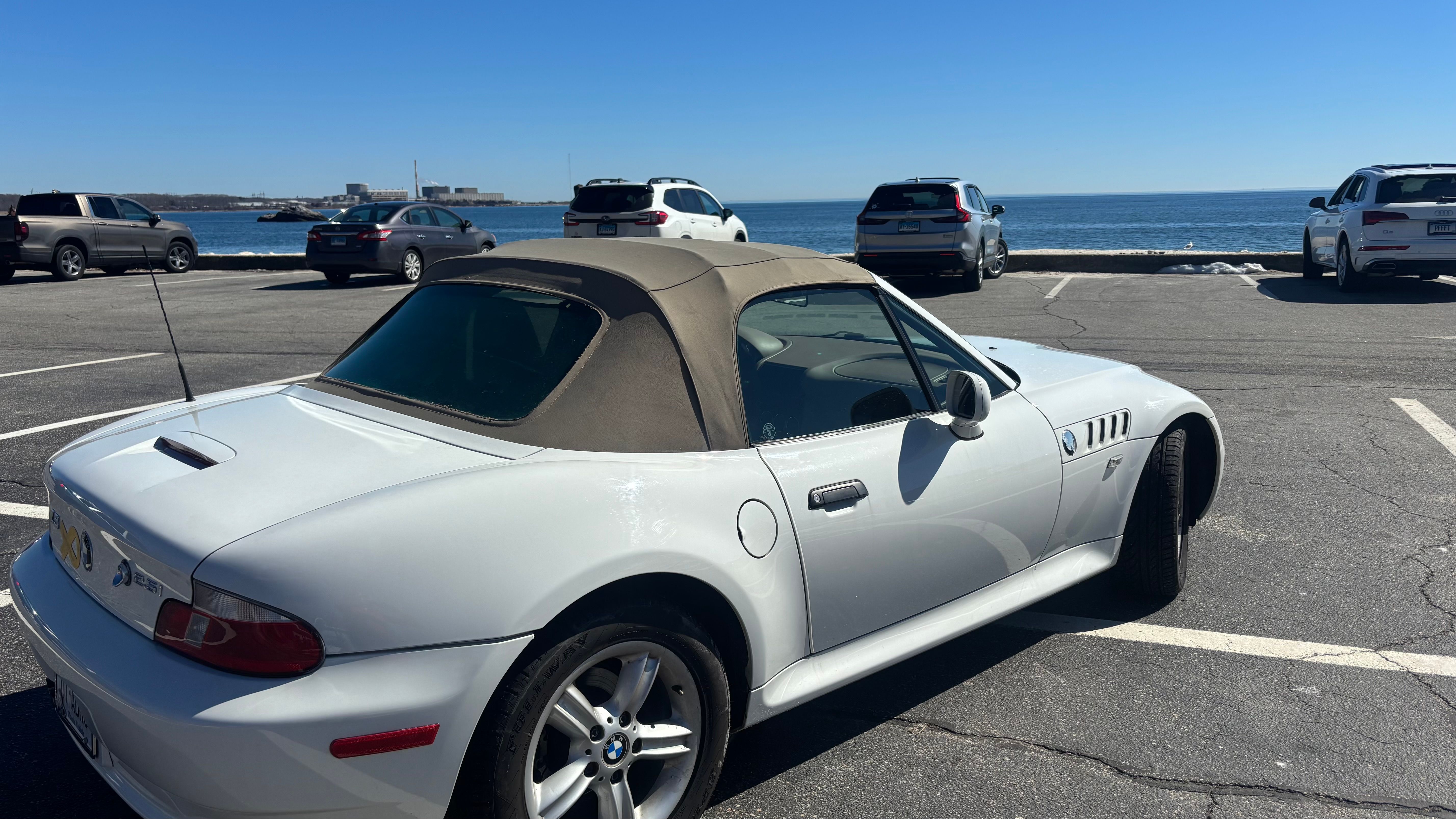 Used 2001 BMW Z3 2.5i RWD image 9