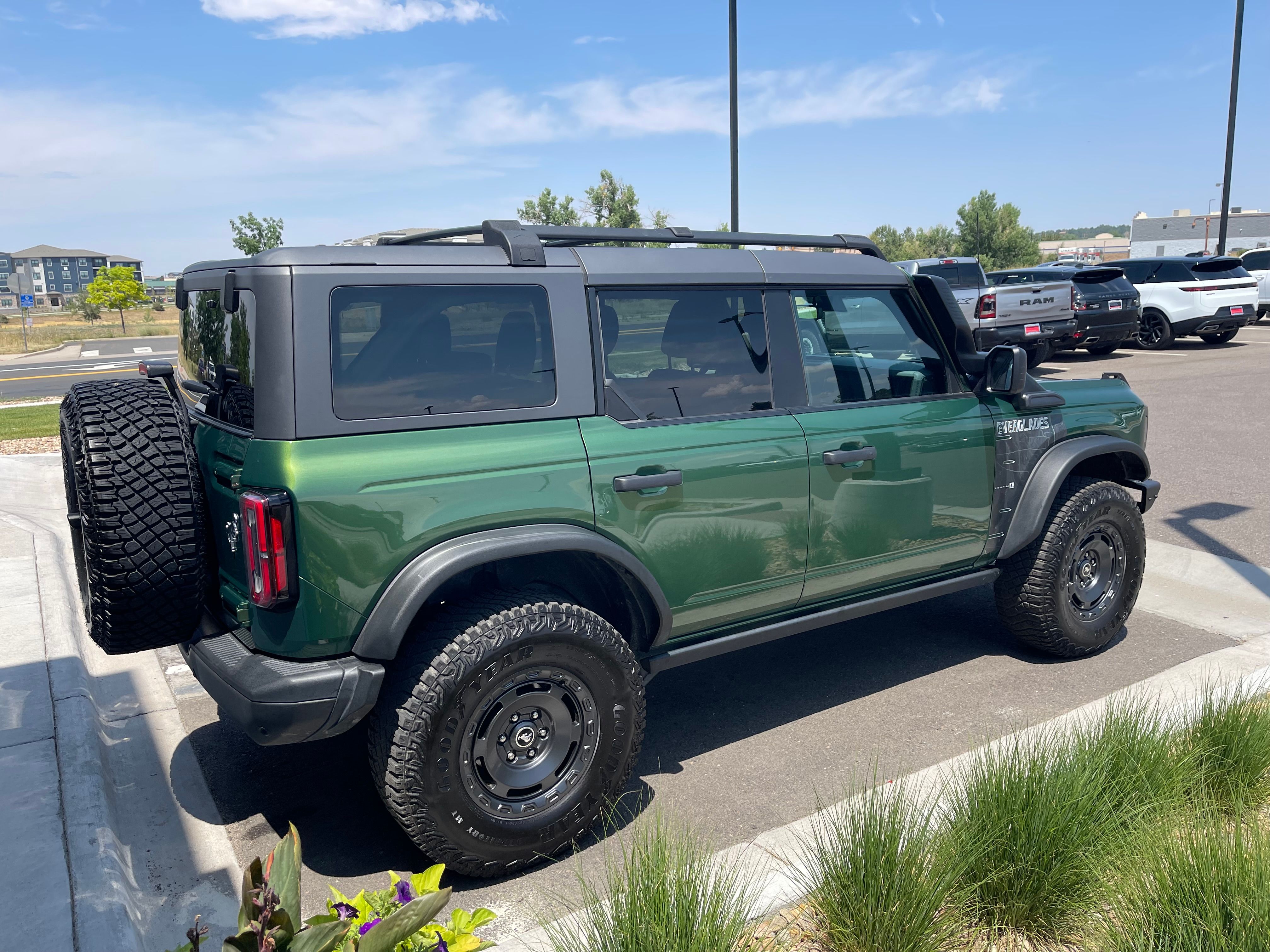 Used 2023 Ford Bronco Everglades AWD/4WD image 4