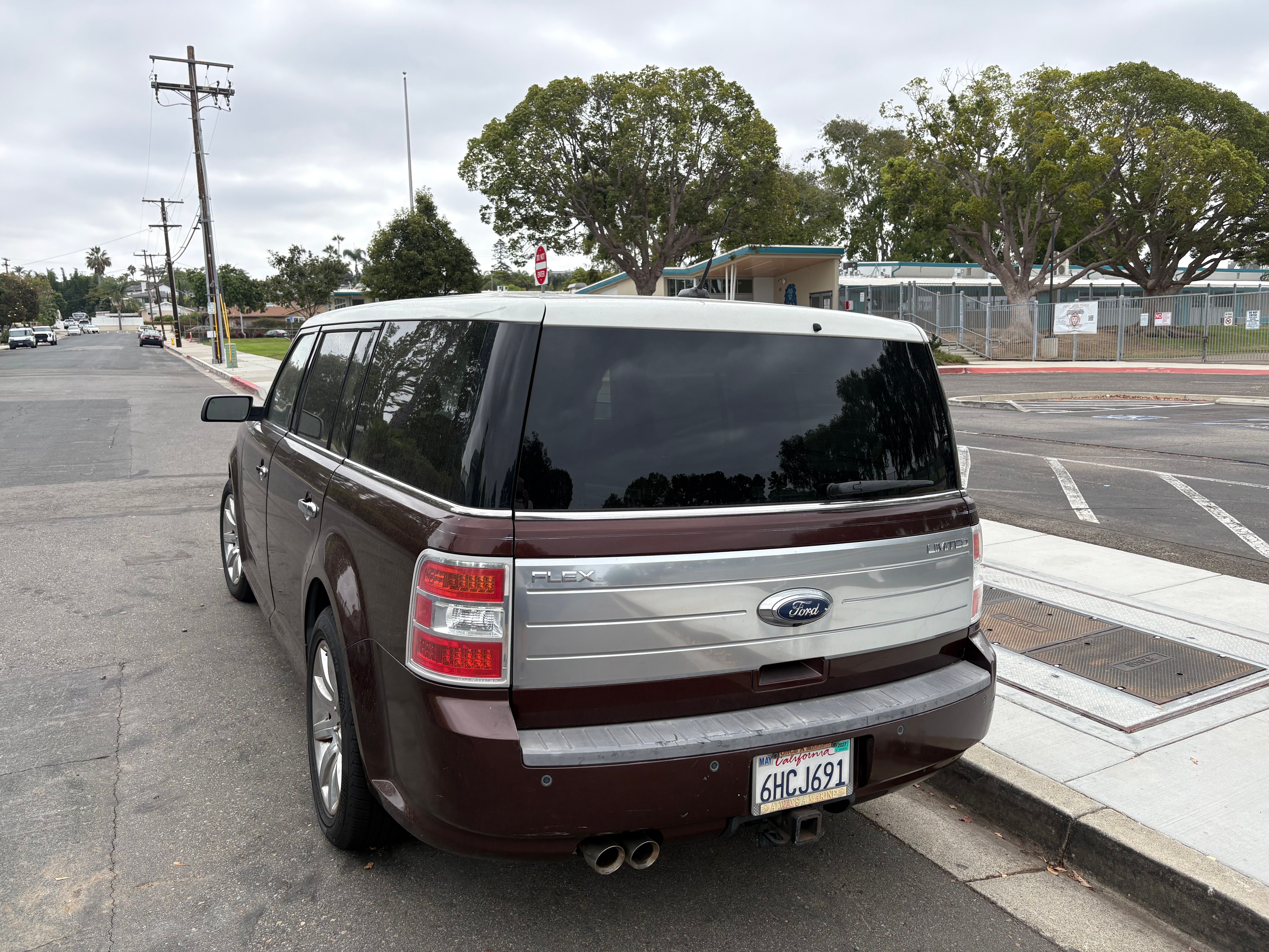 Used 2009 Ford Flex Limited FWD image 10