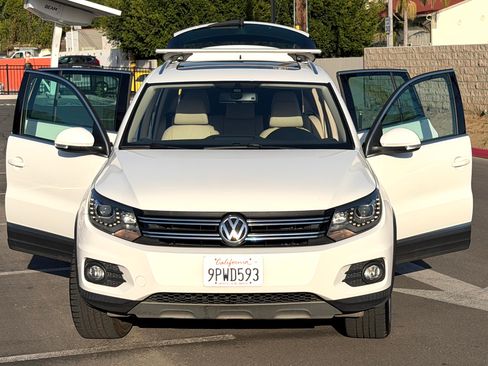 Used 2013 Volkswagen Tiguan SEL AWD/4WD image 6