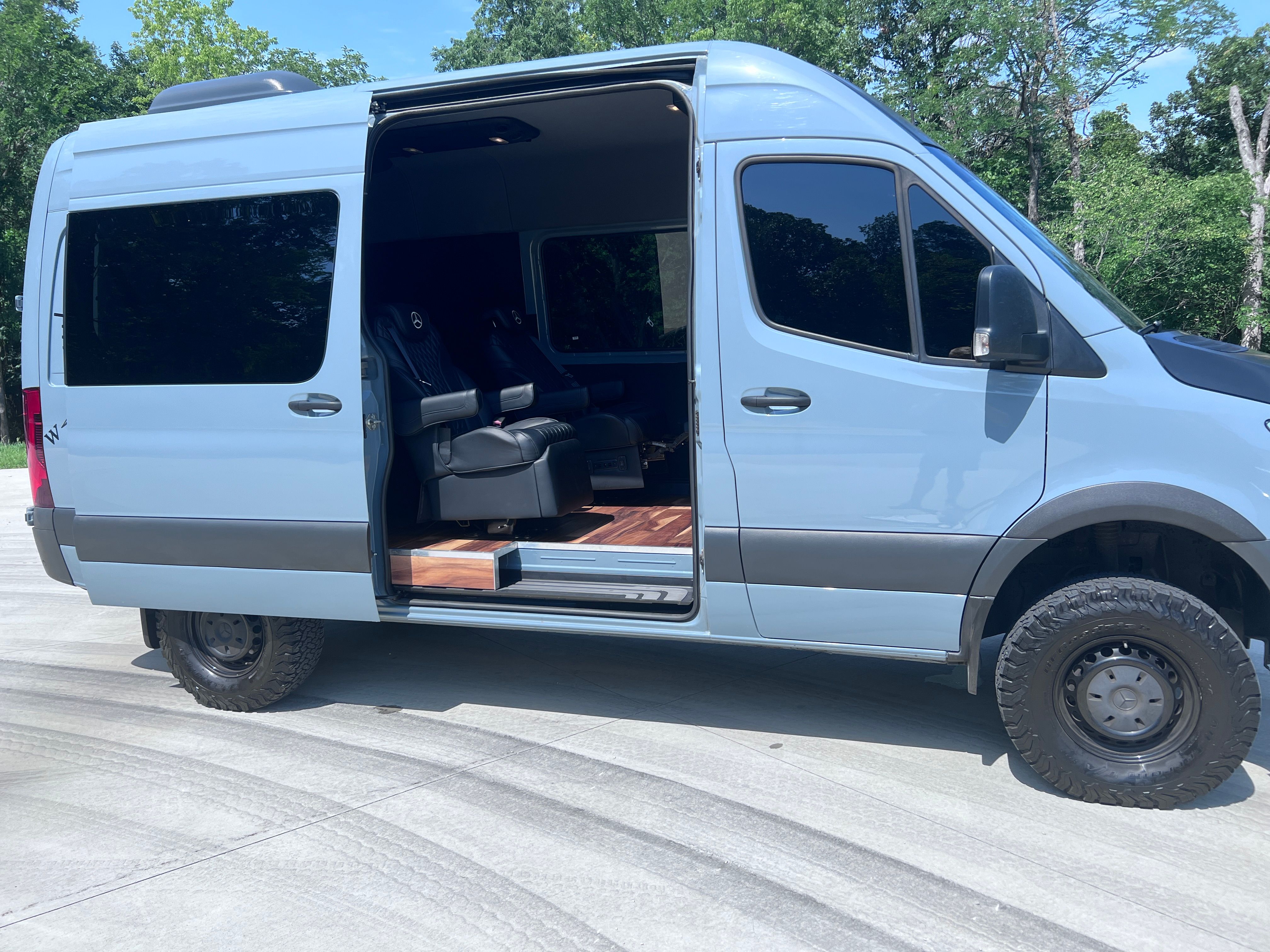 Used 2019 Mercedes-Benz Sprinter 4x4 144 image 2