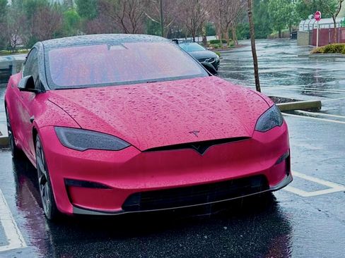 Used 2022 Tesla Model S Plaid image 6