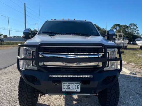 Used 2018 Ford F350 XLT w/ XLT Premium Package image 8