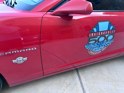 Used 2010 Chevrolet Camaro SS w/ Interior Accent Trim Package RWD image 5