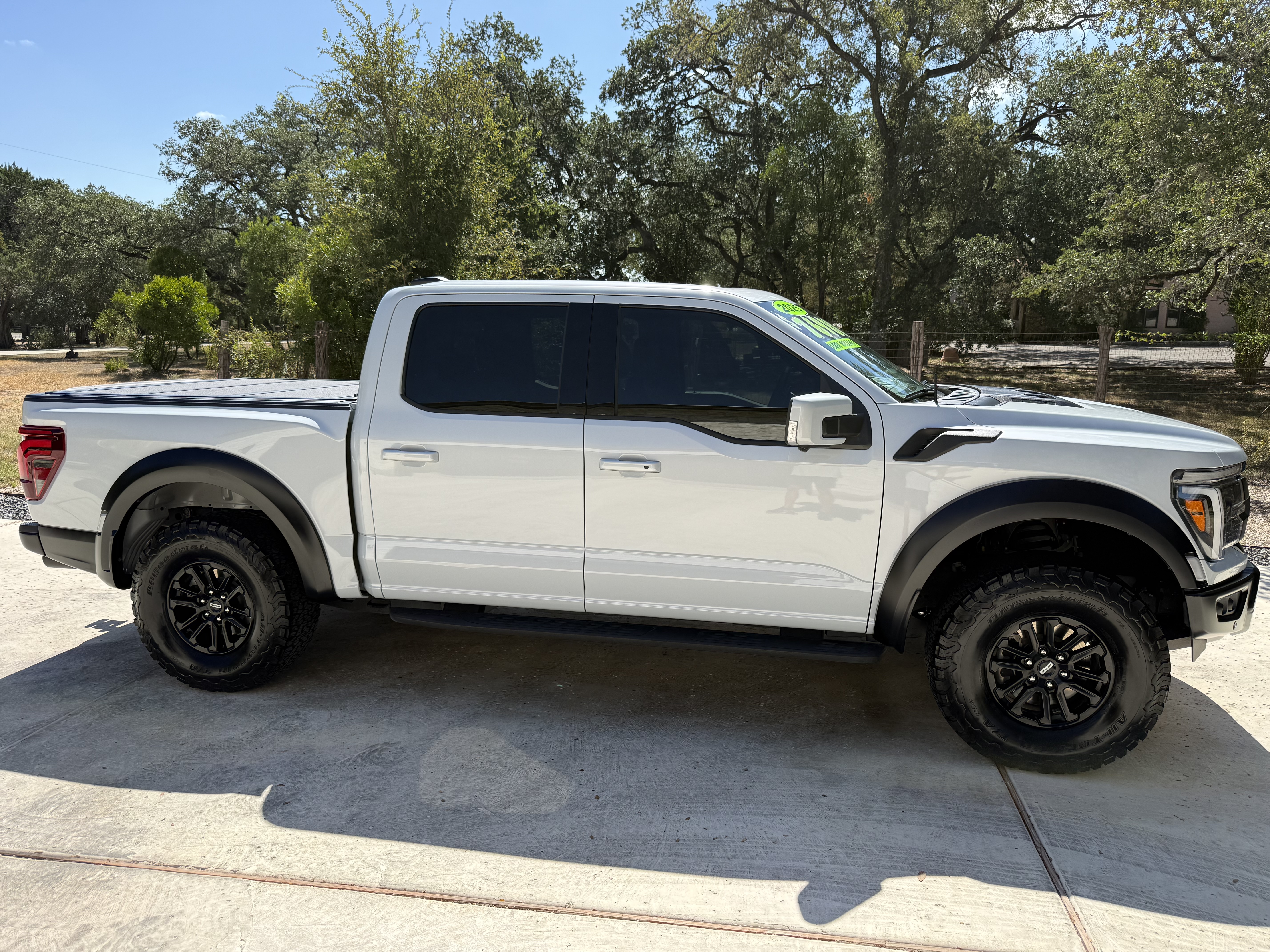 Used 2025 Ford F150 Raptor AWD/4WD image 8