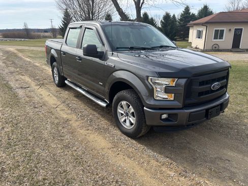 Used 2015 Ford F150 XL w/ Equipment Group 101A Mid image 1