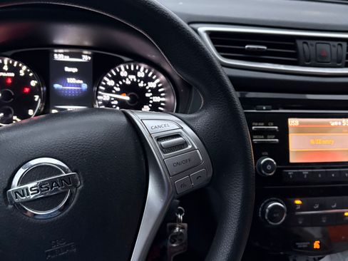 Used 2014 Nissan Rogue S AWD/4WD image 4