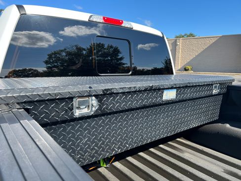 Used 2019 Ford F150 King Ranch w/ Equipment Group 601A Luxury AWD/4WD image 17
