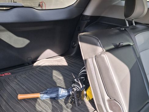 Used 2019 GMC Terrain SLT w/ Preferred Package image 11