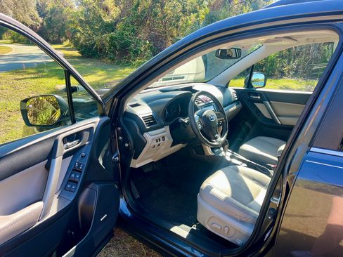 Used 2014 Subaru Forester 2.5i Touring image 9