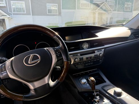 Used 2013 Lexus ES 350 w/ Luxury Pkg image 13