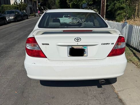 Used 2004 Toyota Camry SE FWD image 13