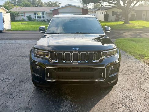 Used 2022 Jeep Grand Cherokee L Overland w/ Luxury Tech Group IV image 4