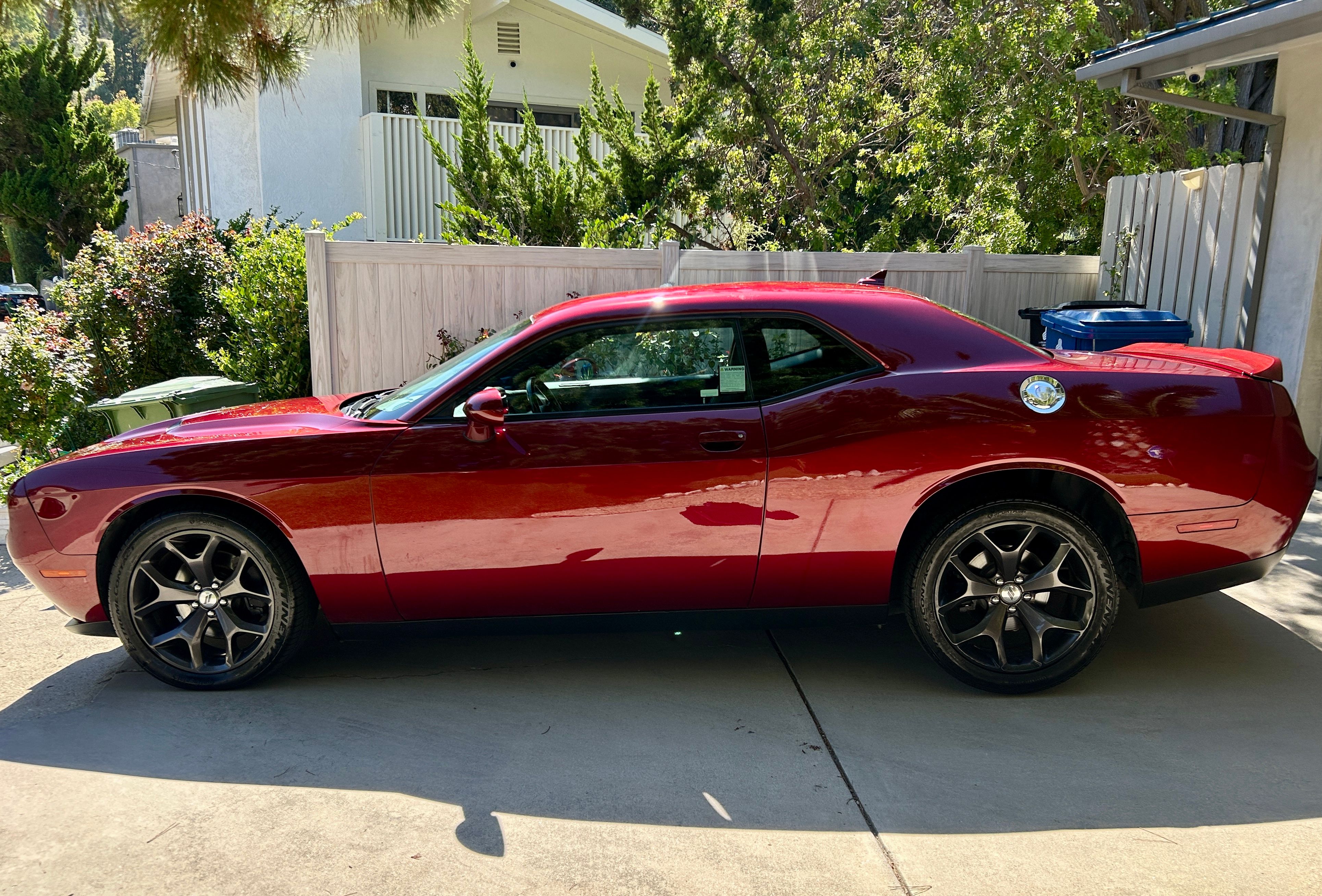 Used 2018 Dodge Challenger SXT Plus RWD image 1