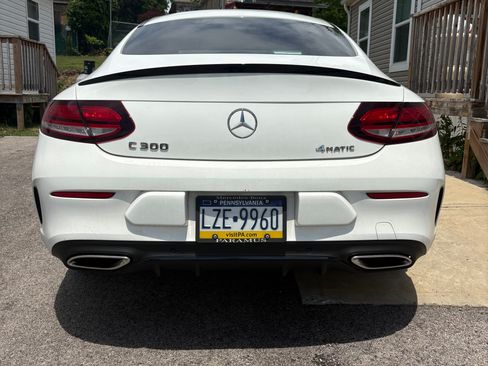 Used 2022 Mercedes-Benz C 300 4MATIC Coupe image 4