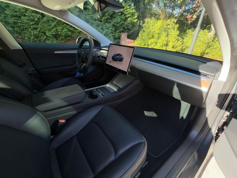 Used 2022 Tesla Model 3 Long Range AWD/4WD image 14