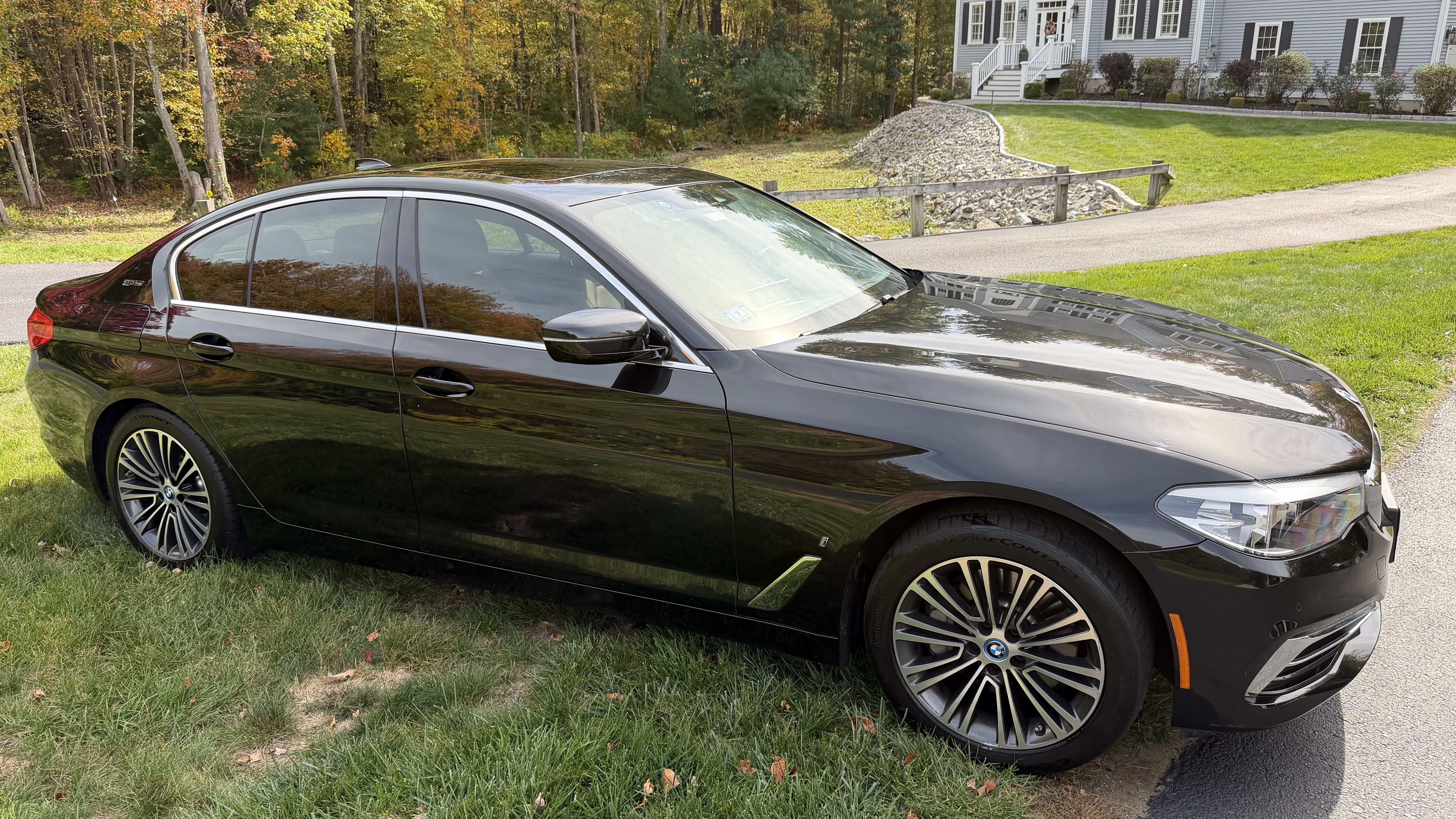 Used 2019 BMW 530e xDrive AWD/4WD image 6