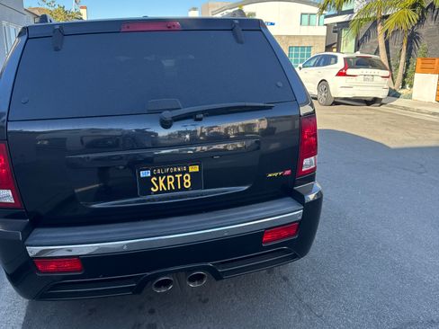 Used 2008 Jeep Grand Cherokee SRT8 w/ SRT Option Group II image 5