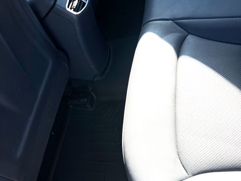 Used 2021 Hyundai Ioniq Limited image 19