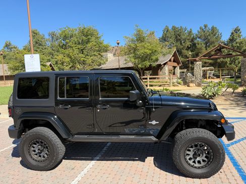 Used 2013 Jeep Wrangler Unlimited Sport image 24