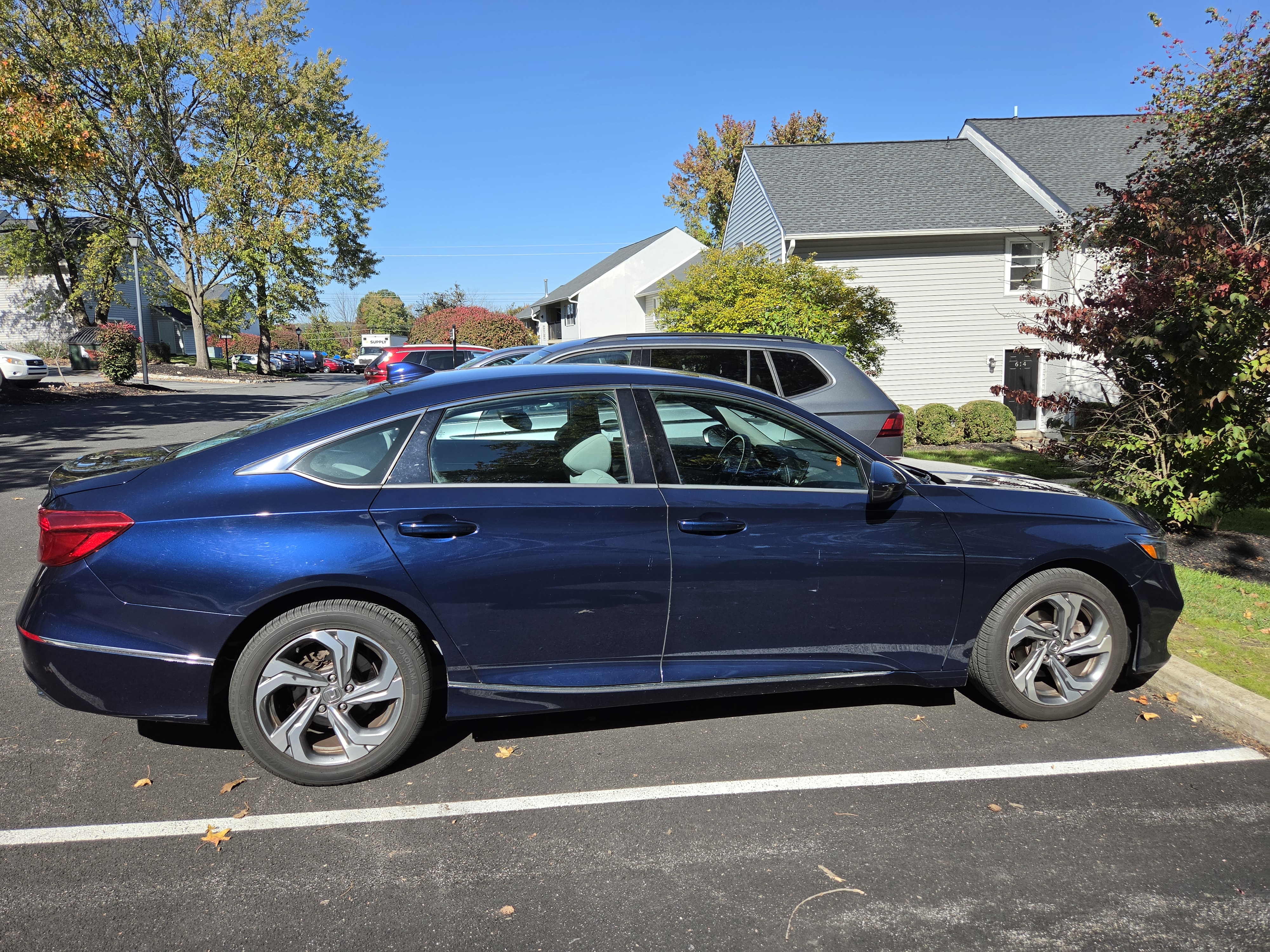 Used 2019 Honda Accord EX image 5